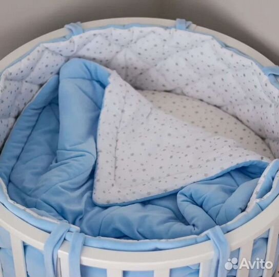 Набор в детскую кроватку 7 предметов