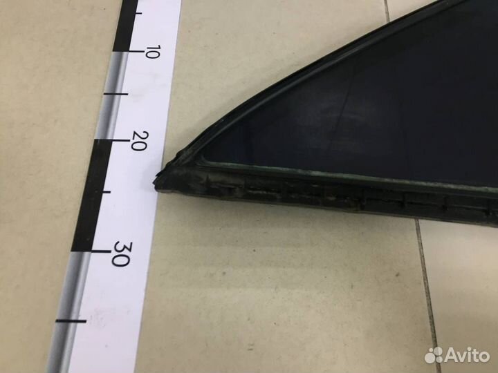 Стекло двери задней правой форточка Toyota Camry V