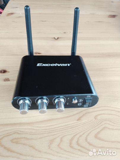 Микрофоны беспроводные с приёмником Excelvan K38