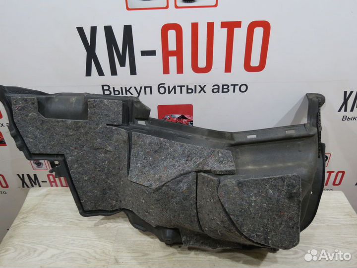 Обшивка багажника правая Toyota Corolla 150