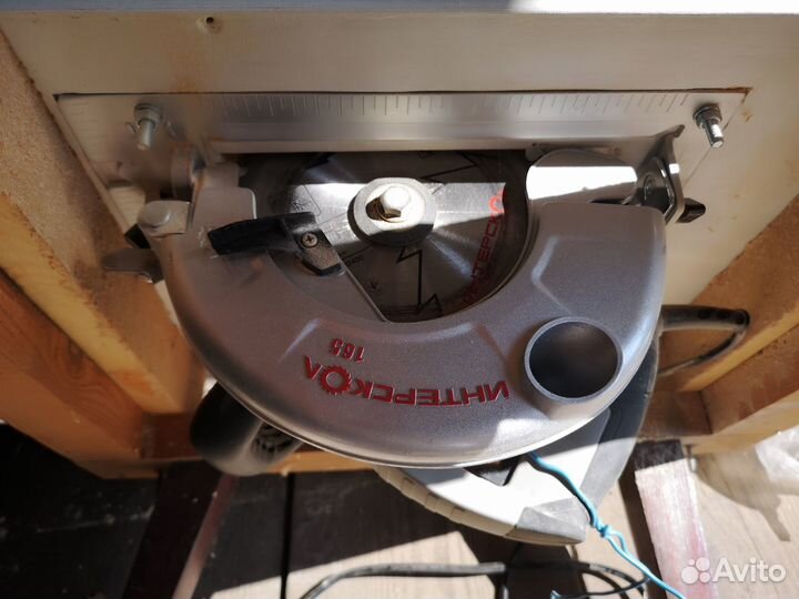 Циркулярный станок (пила) Интерскол