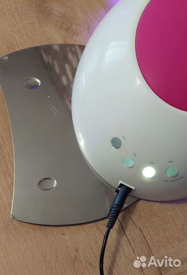 Лампа для ногтей