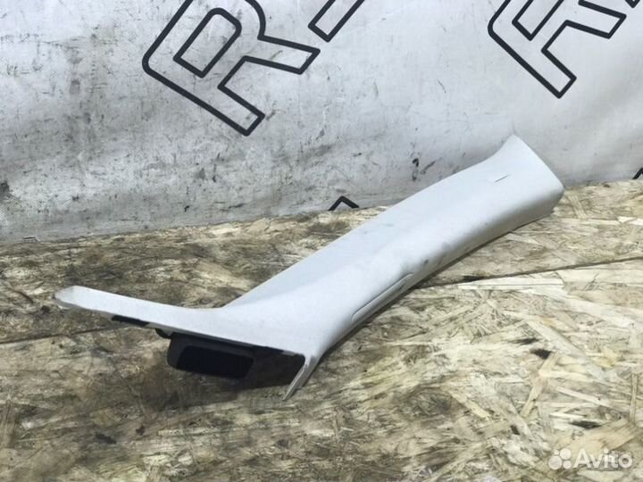 Обшивка стойки кузова передняя правая Jaguar Xe 1