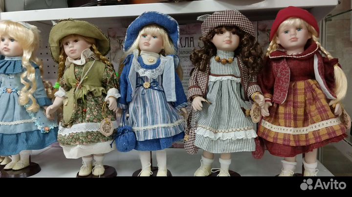 Кукла коллекционная фарфоровая 40 см