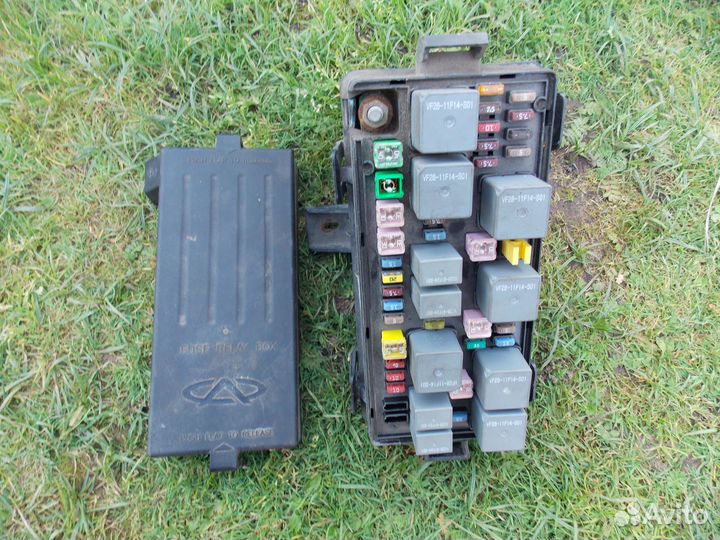 Блок предохранителей Chery Fora
