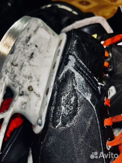 Хоккейные коньки bauer