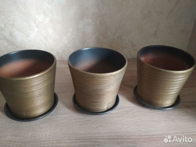 Три цветочных горшка