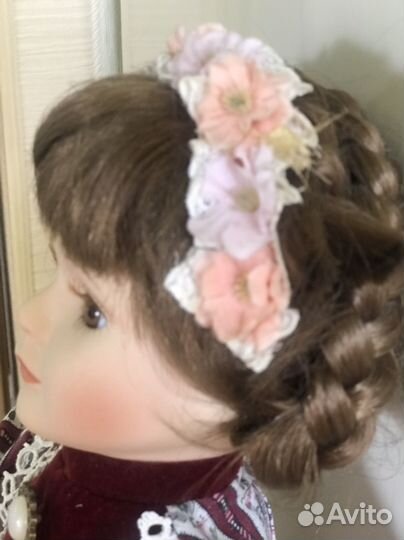 Кукла фарфоровая коллекционная Англия