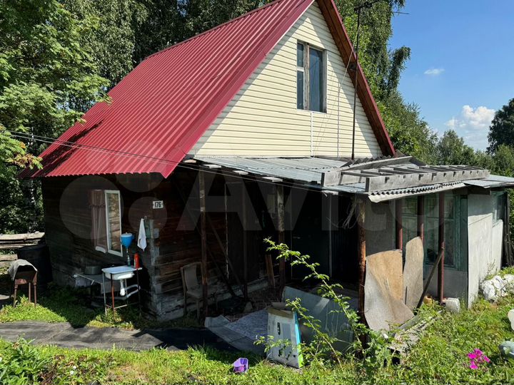 Дача 30 м² на участке 10 сот.