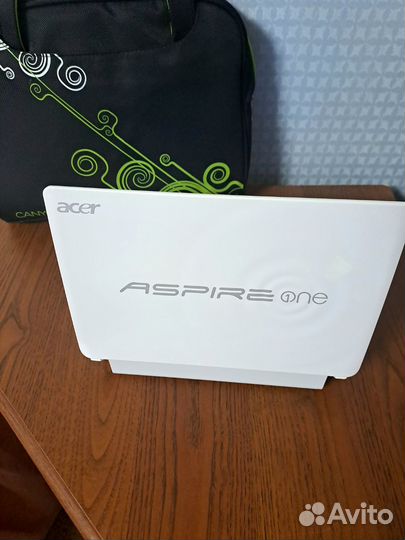 Ноутбук acer aspire one D257 10' белый