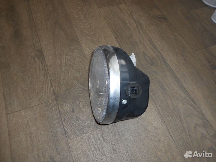 Фара круглая для мотоцикла