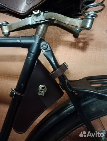 Бардачок для дамского ретро велосипеда