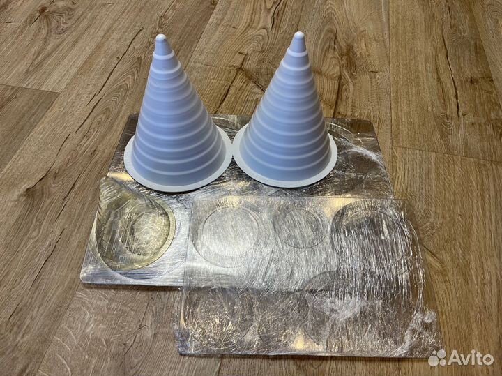 Форма для шоколадной елки Valrhona, бу