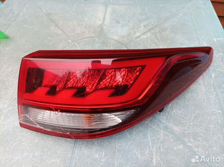 Задний правый фонарь Киа Рио 4 led 92402-H0600
