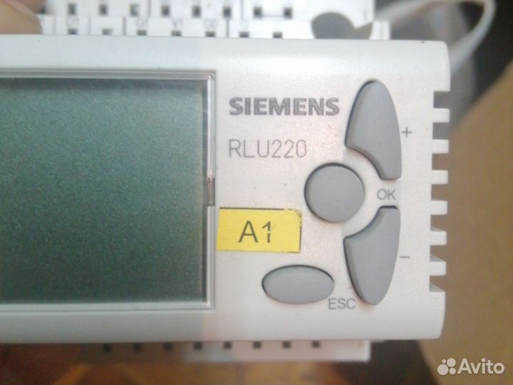 Контроллер Siemens RLU220