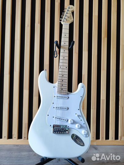 Электрогитара fender stratocaster реплика