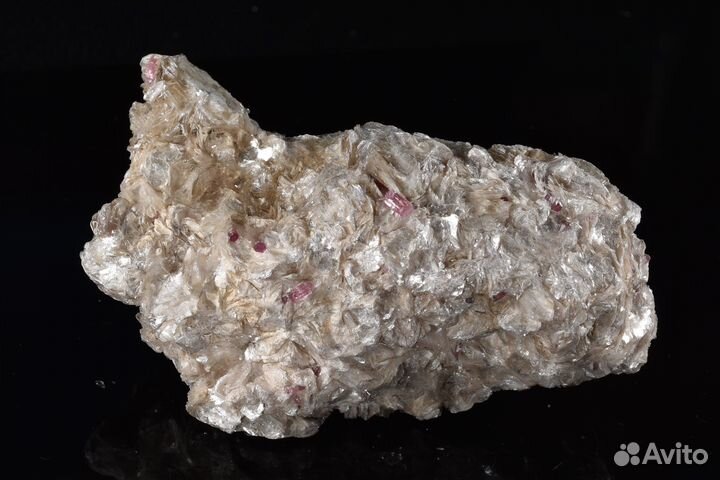Турмалин(рубеллит),слюда (лепидолит). Лот №213