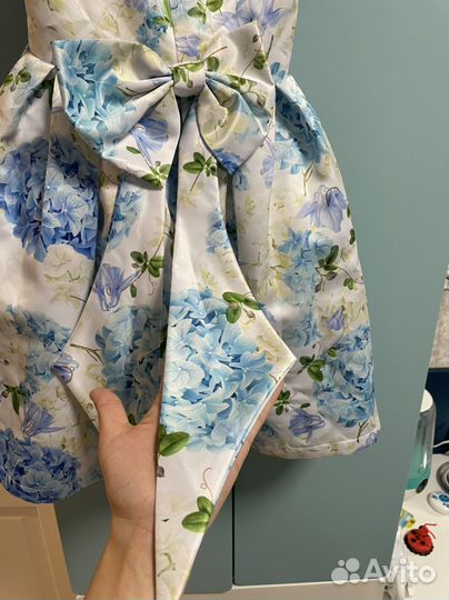 Детское нарядное платье 128