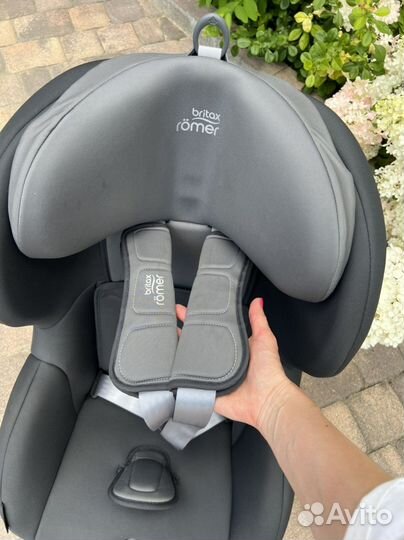 Автокресло детское britax romer trifix2 i-size