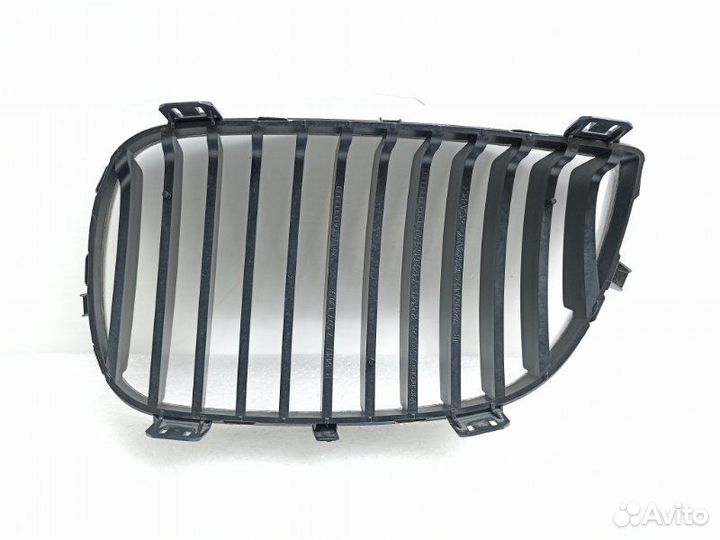 Решетка радиатора передняя правая Bmw 1-Series E87