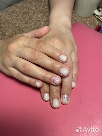 Маникюр, гель-лак, укрепление гелем у мастера