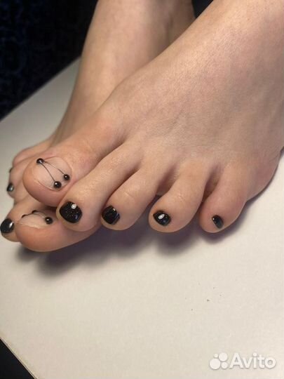 Маникюр педикюр