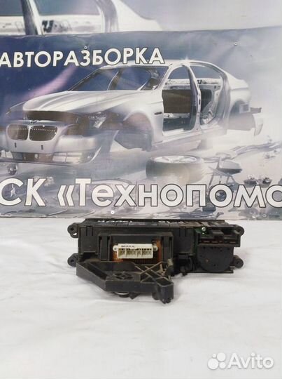 Блок управления печкой Nissan Primera P10
