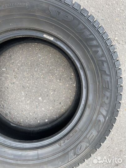 Dunlop SP Winter Ice 01 265/65 R17