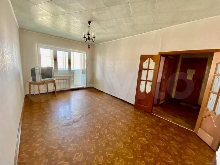 2-к. квартира, 64 м², 9/10 эт.