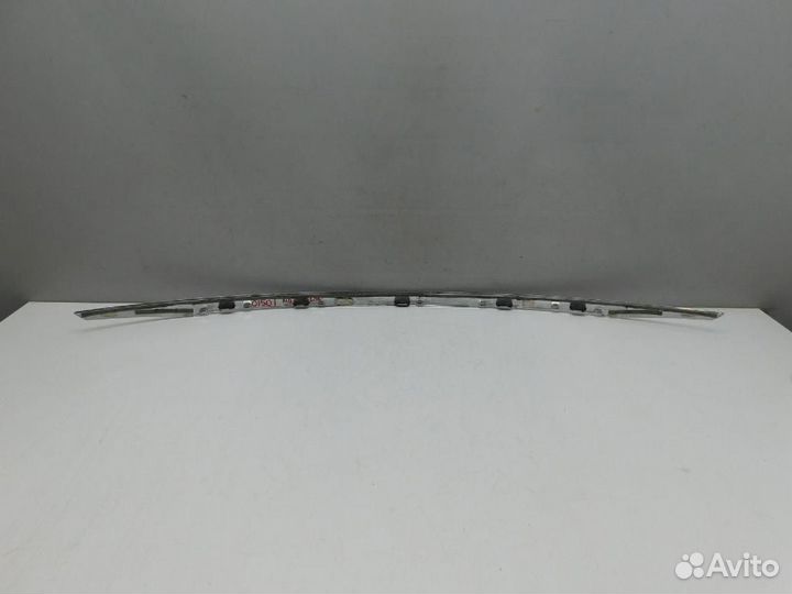 Накладка крышки багажника Mercedes-Benz C-Class