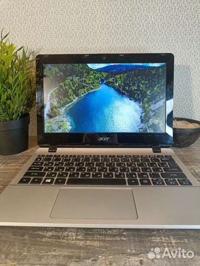 Ноутбук Asus e3-111