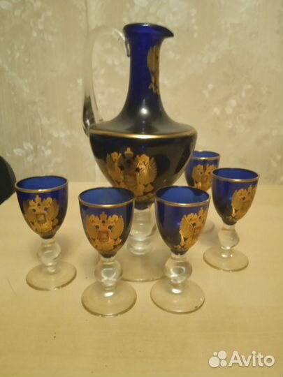 Графин + 5 рюмки с государственным гербом России