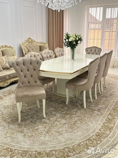 Стол и стулья комплект