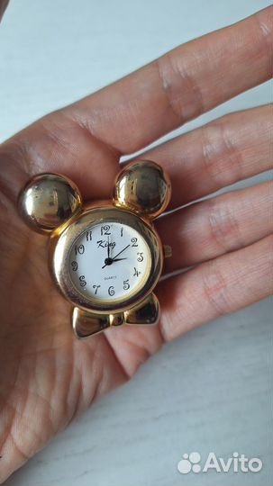 Часы настольные Микки Маус