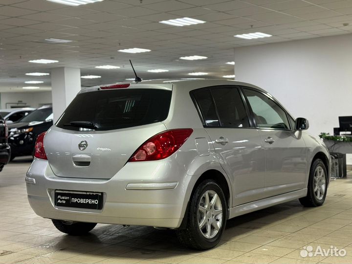 Nissan Tiida 1.6 AT, 2011, 171 000 км