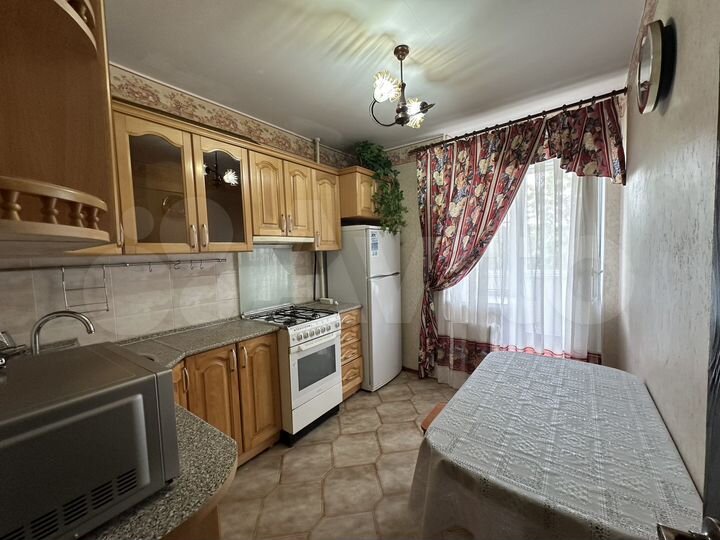 2-к. квартира, 50 м², 5/9 эт.