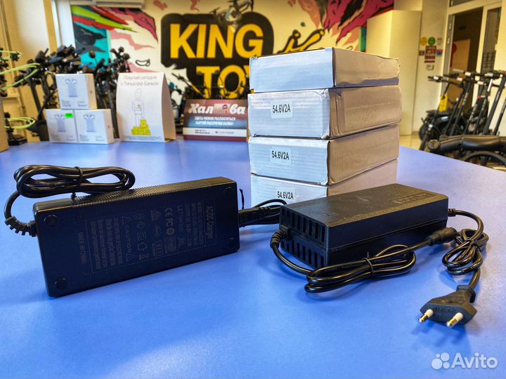 Зарядное устройство от Kugoo M4/M4 Pro/Max