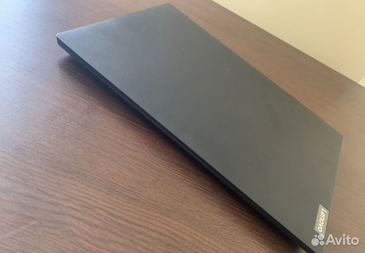 Ноутбук Lenovo Full hd, SSD,HDD,8gb