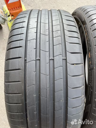 Pirelli P Zero PZ4 245/35 R20