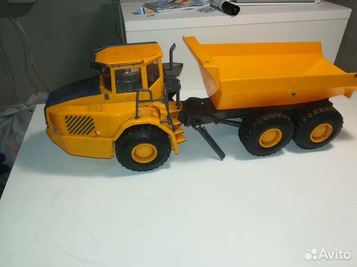 Игрушки машинки пакетом