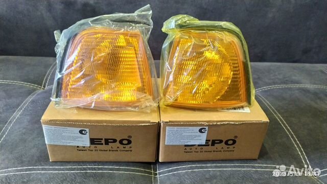 Поворотники для Audi 80