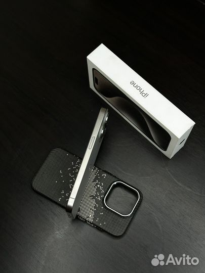 iPhone 15 Pro, 256 ГБ