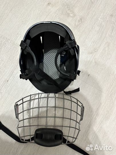 Хоккейный шлем bauer