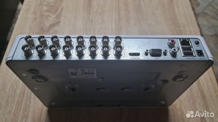 HD-TVI видеорегистратор HiWatch DS-H116Q