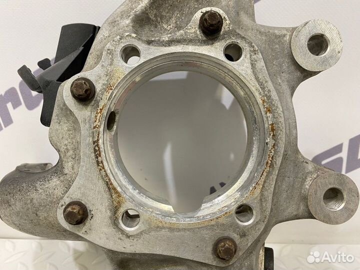 Кулак поворотный задний левый Mercedes S-Class