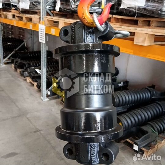 Каток опорный Hitachi ZX330LC