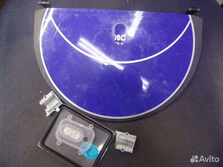 Крышка мусорного отсека робота-мойщика legee-688