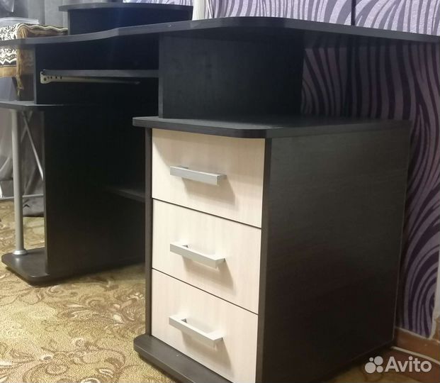 Компьютерный стол