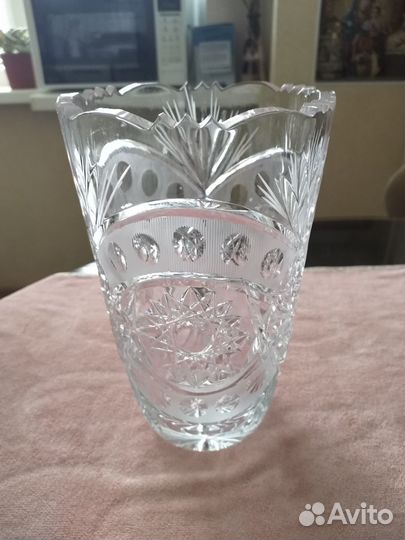 Ваза хрустальная