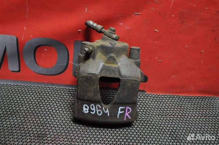 Суппорт передний правый Skoda Fabia 5J2 BZG 2009